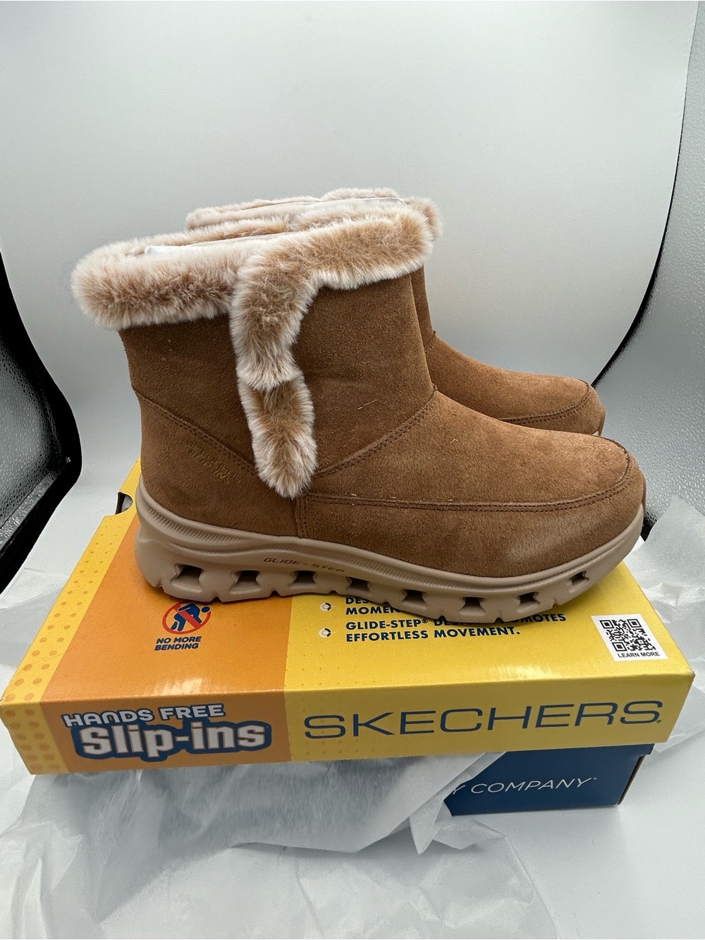 Skechers Slip-Ins Cozy Wish Chestnut Faux Fur Boots Women’s 7 NWT